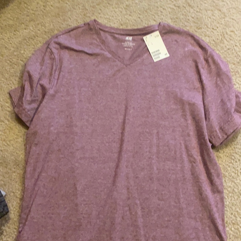 New with tags Men’s slim fit shirt